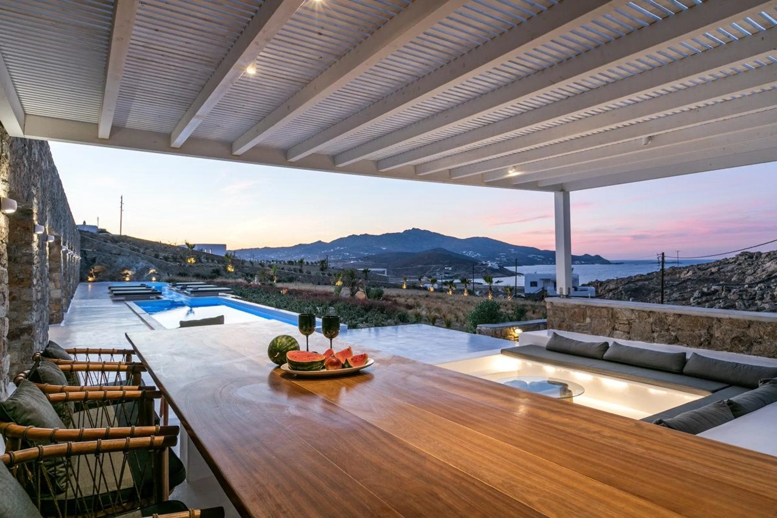 Lavish Ftelia Villa with Invigorating Pool — photograph 5