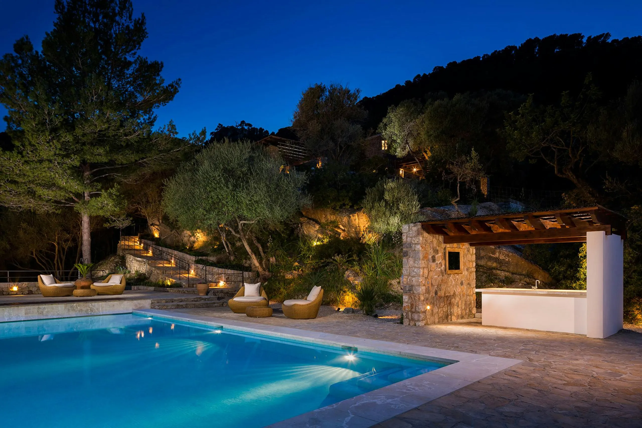 Regal Retreat in Mallorca with Private Pool, Outdoor Grill, and Breathtaking Ocean Views, Mallorca