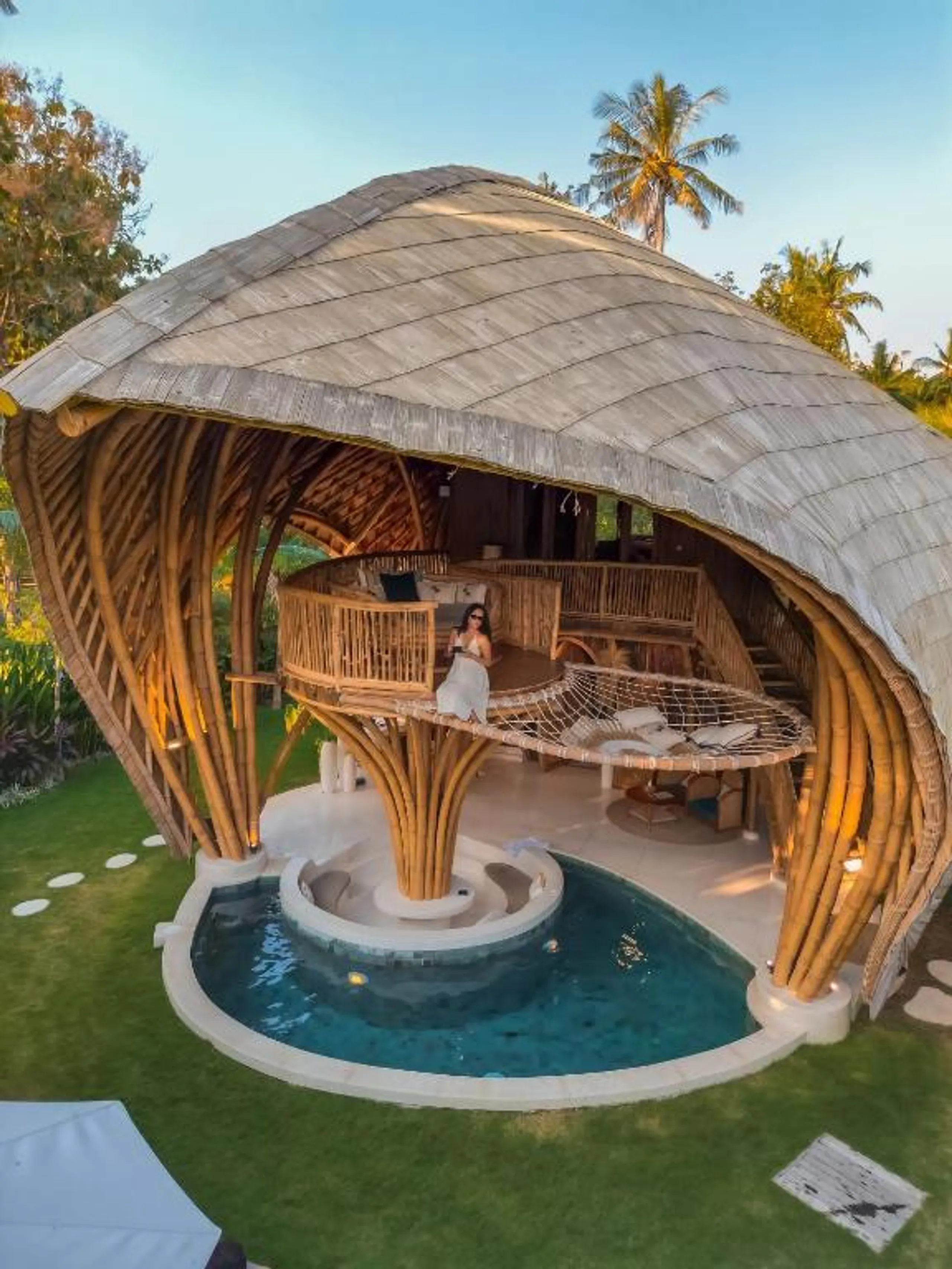 Exclusive Eco-Friendly Luxury Retreat Villa with Incredible Private Pools — photograph 4