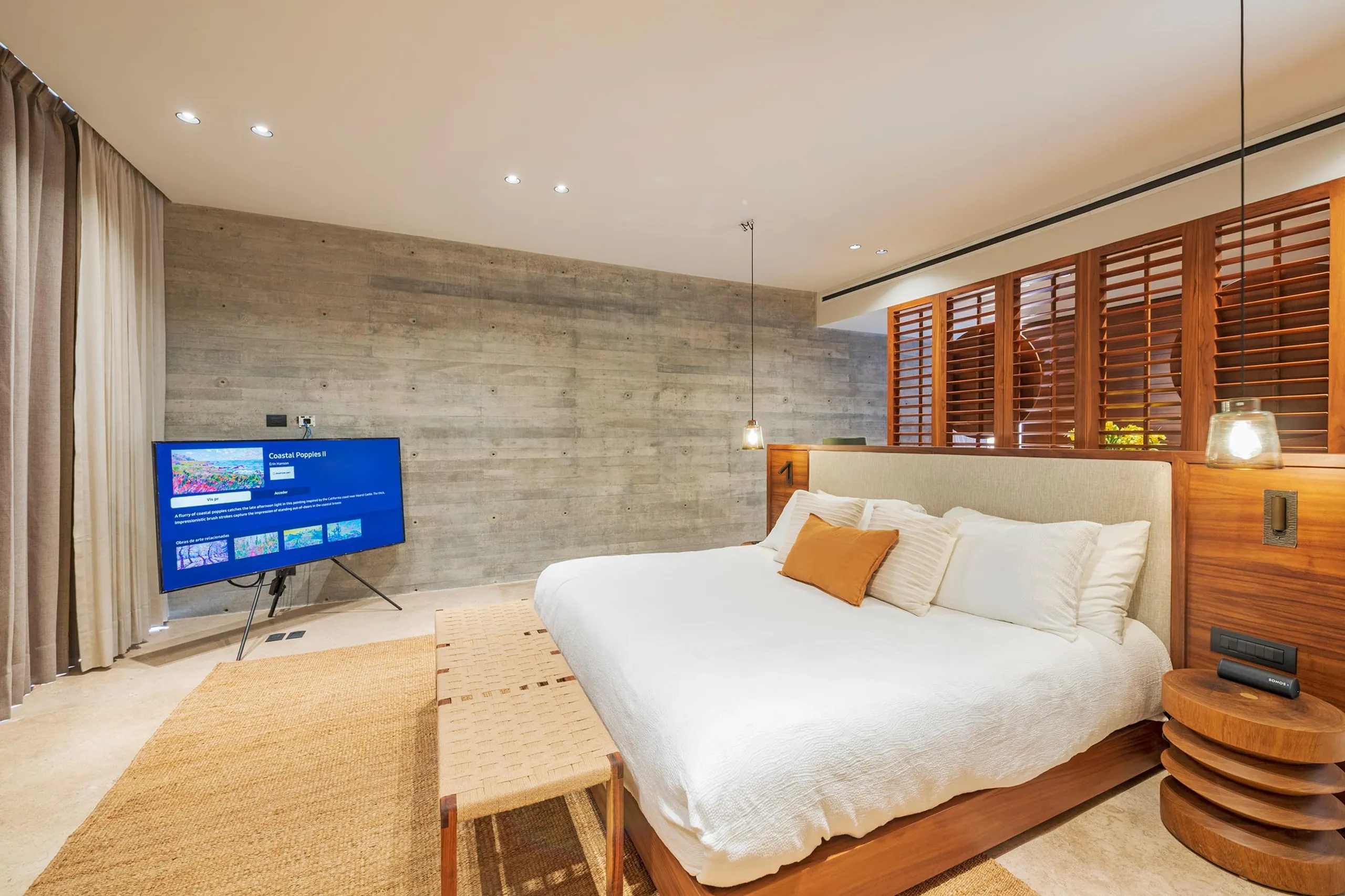 Bolongo Hillside Estate with Infinity Pool and Endless Ocean Views — photograph 7