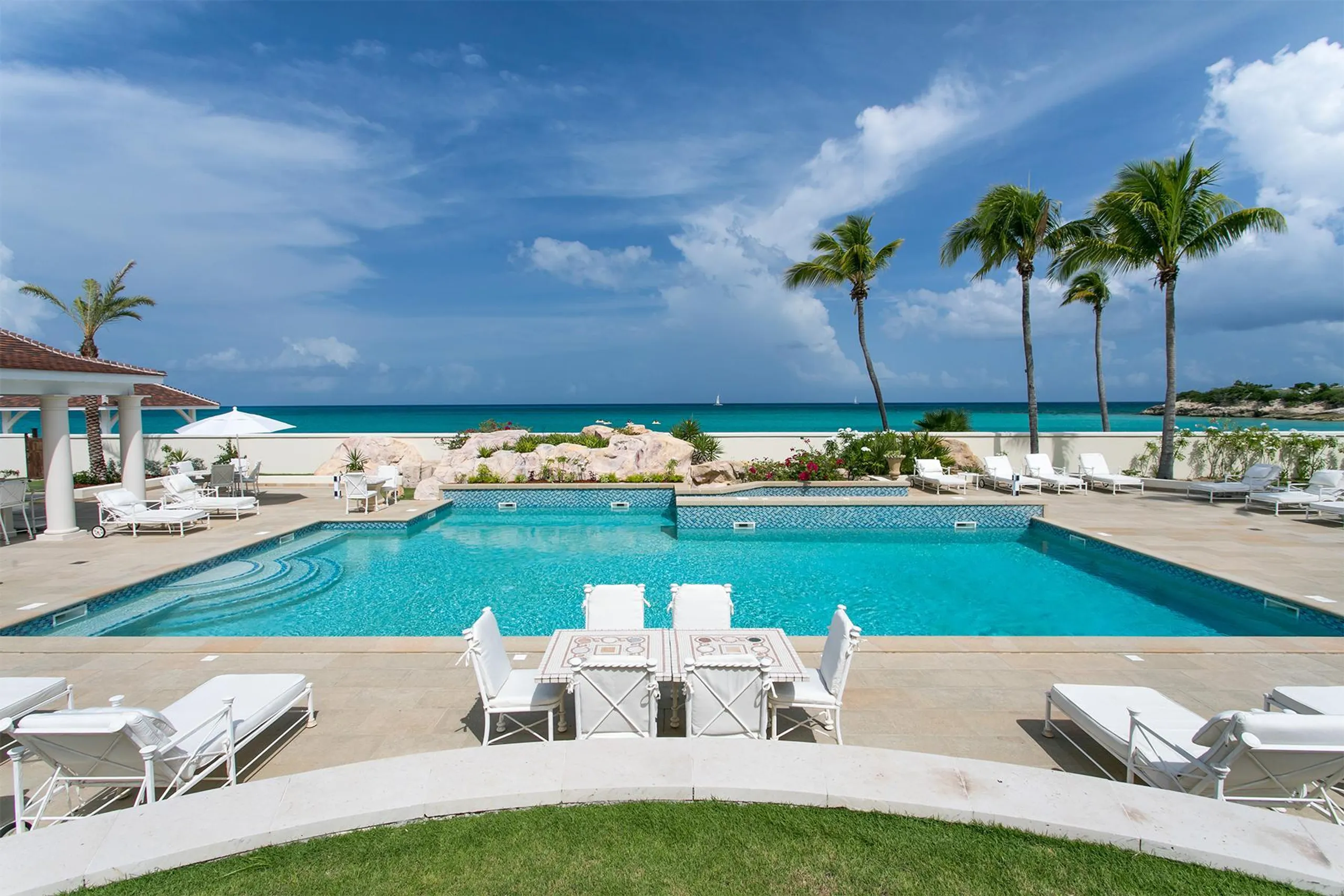 Luxury Redefined: Grand Luxe  Estate with Elegant Pool and Caribbean Views — photograph 6