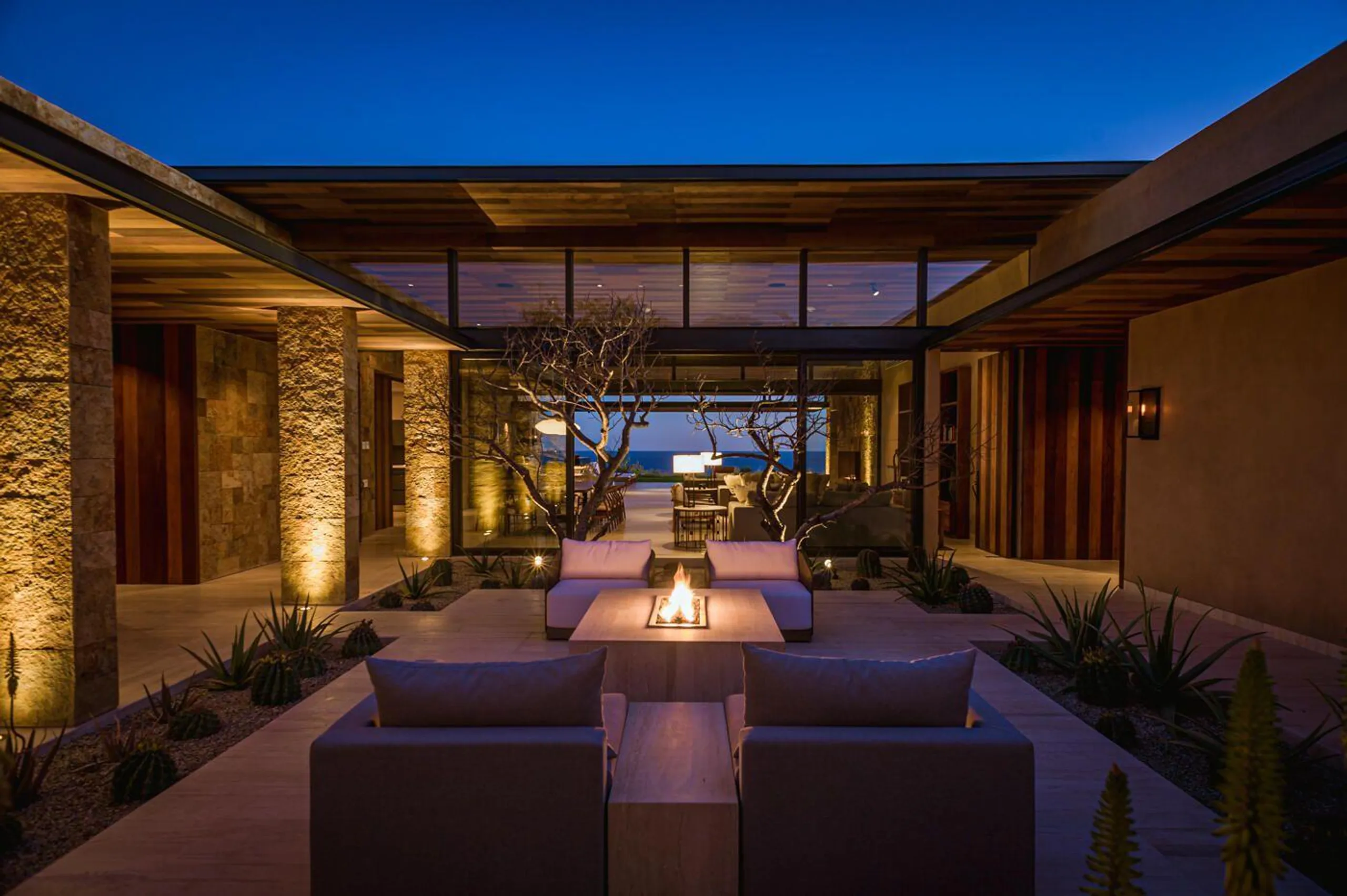 Richly Adorned Puerto Los Cabos Architectural Estate with Zero Edge Pool and Spectacular Views — photograph 7