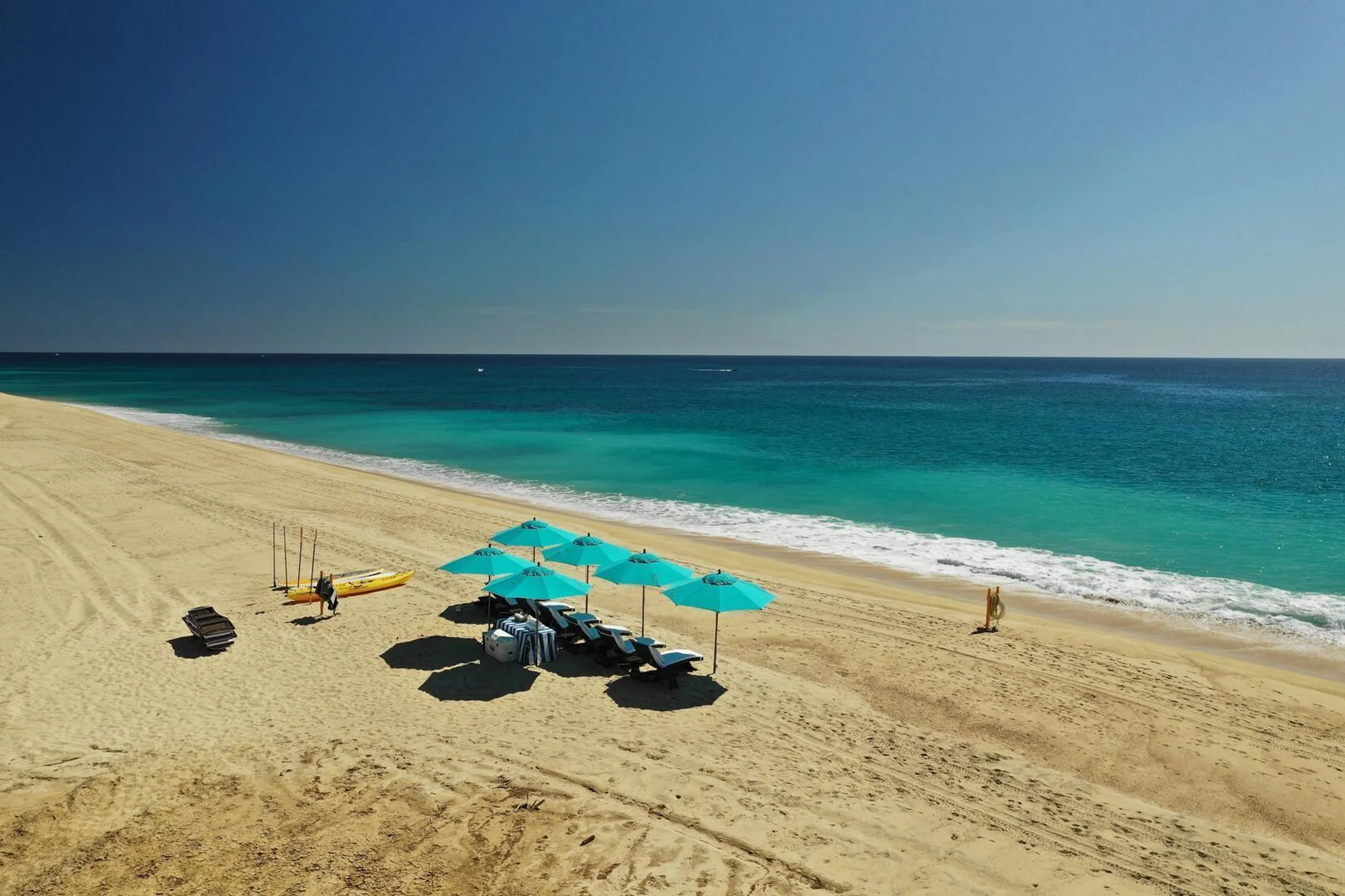 Impeccable Puerto Los Cabos Luxury Estate with Infinity Pool and Ocean Views — photograph 7