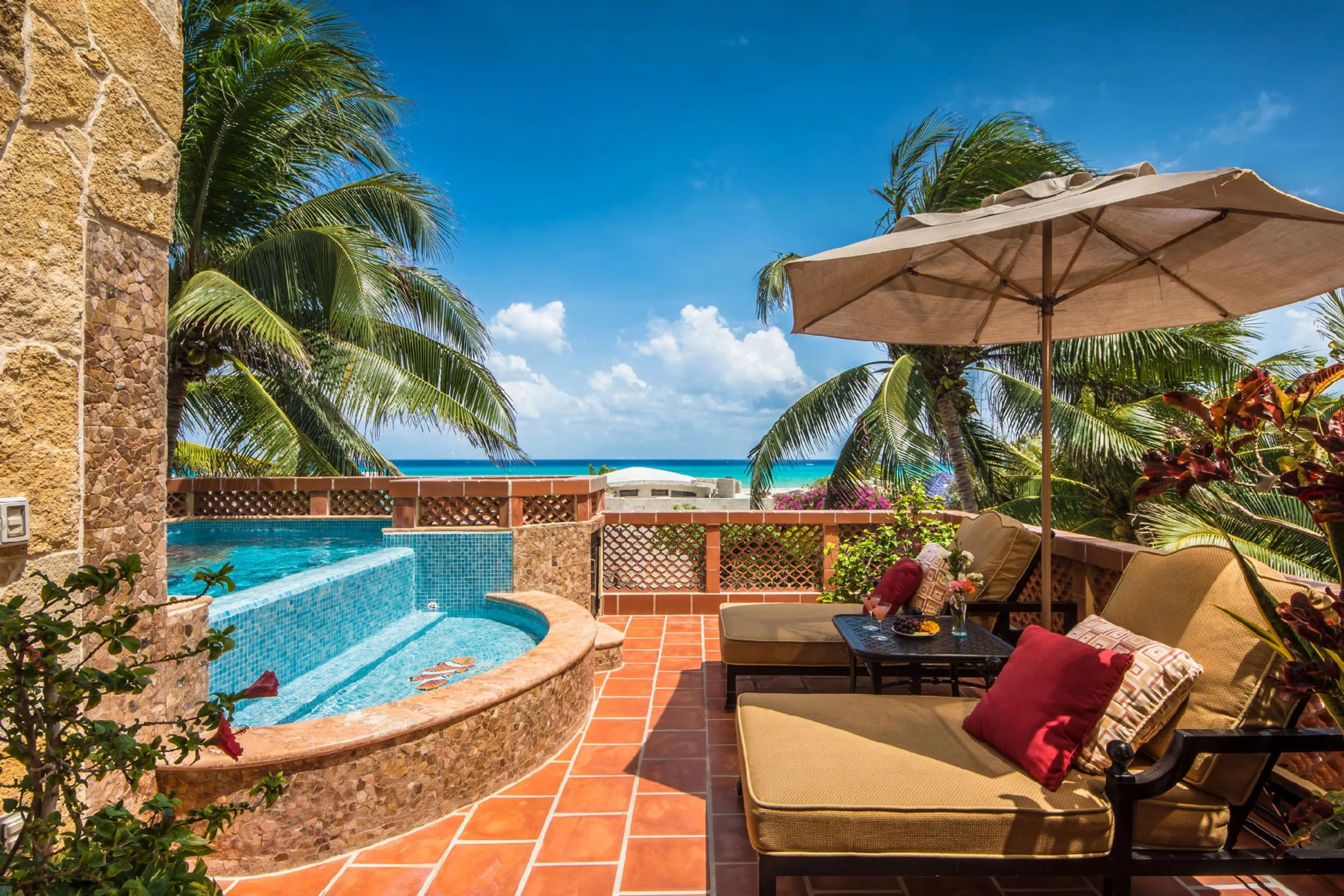 Playa del Carmen Architectural Estate with Private Pool, Ocean Views and Lush Gardens — photograph 4