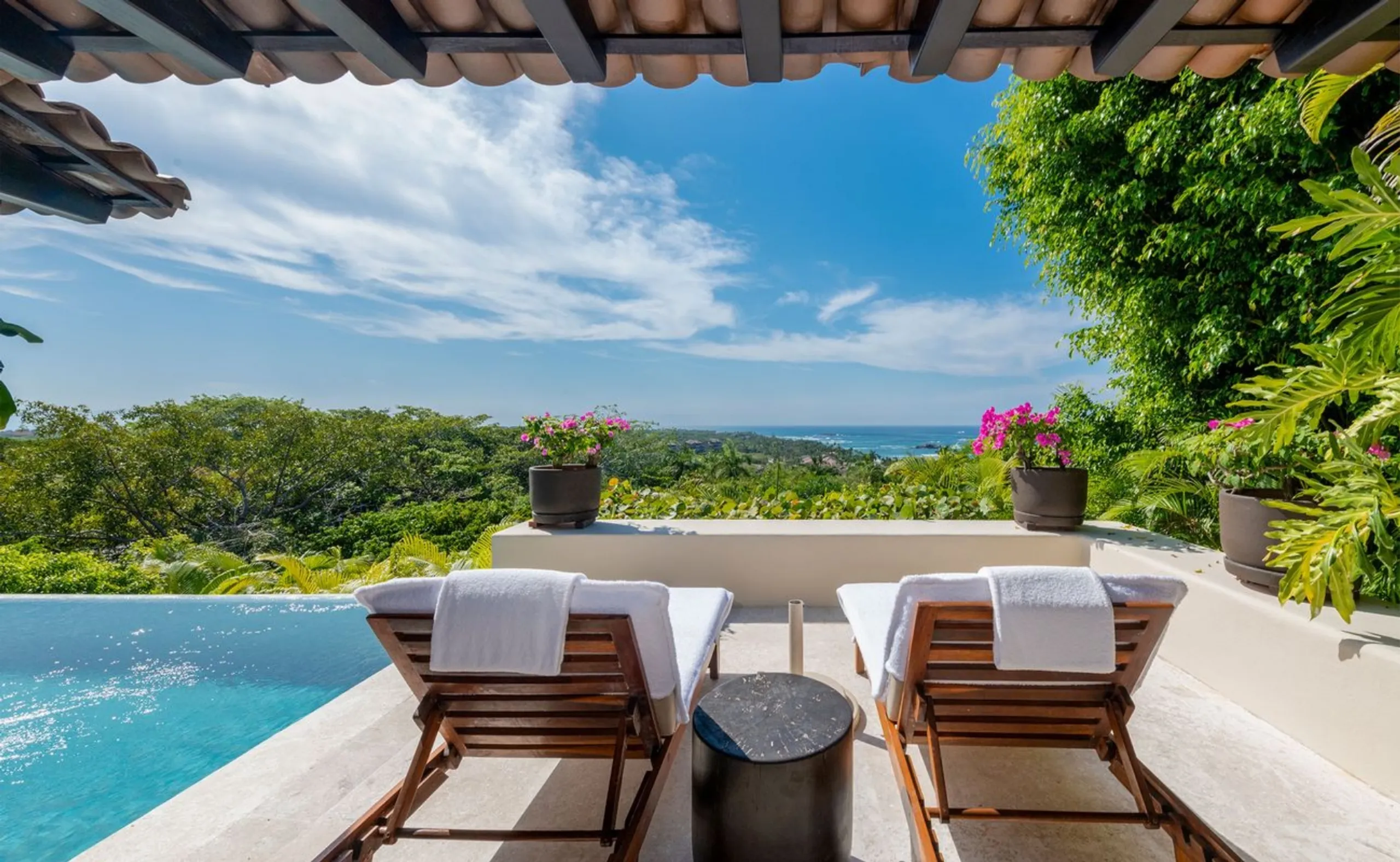 Four Seasons Punta Mita 4-Bedroom Oceanview Villa with Infinity Pool — photograph 6