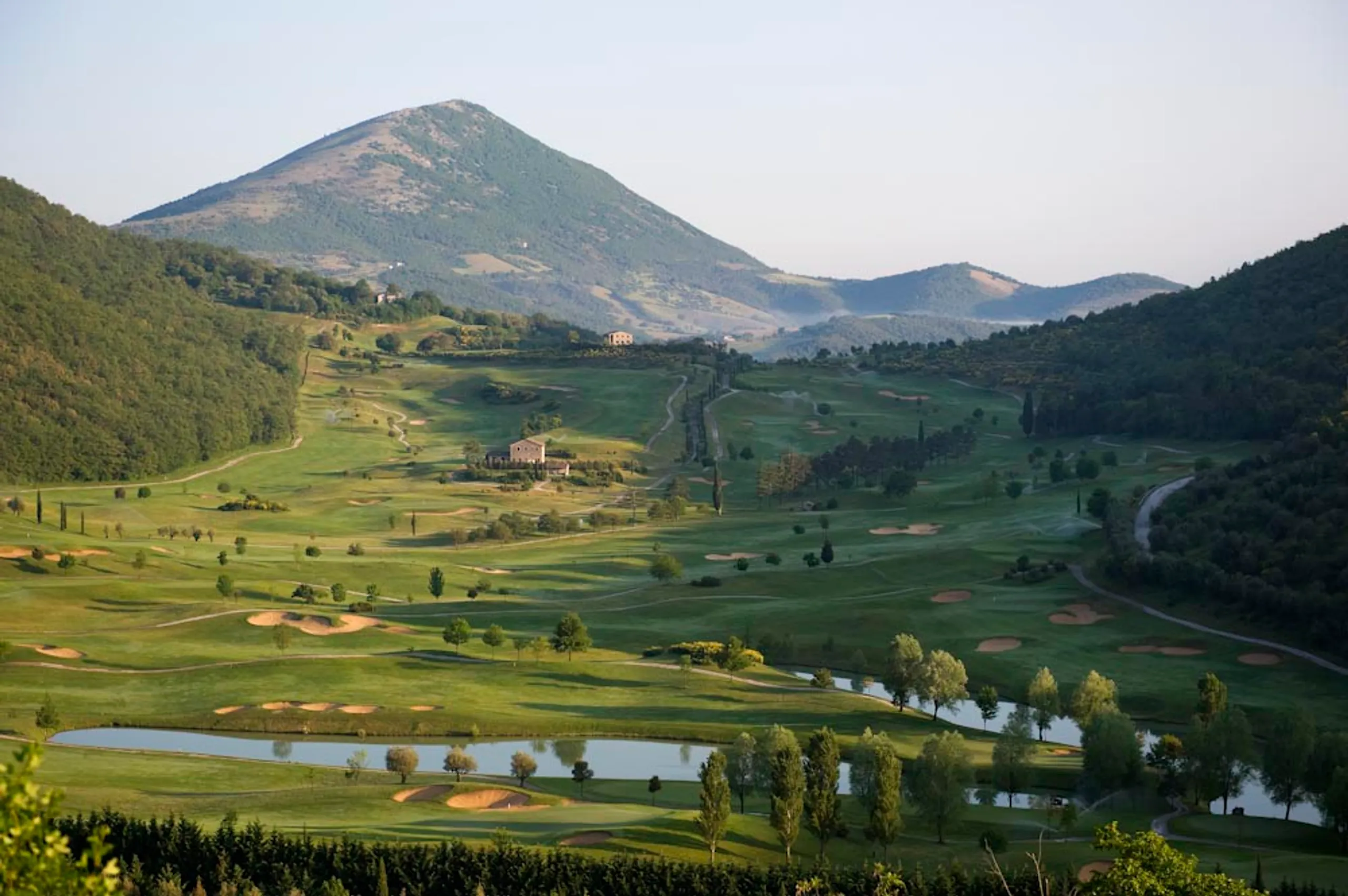 Stunning 14th Century Estate with Pool and Breathtaking Mountain Views — photograph 3