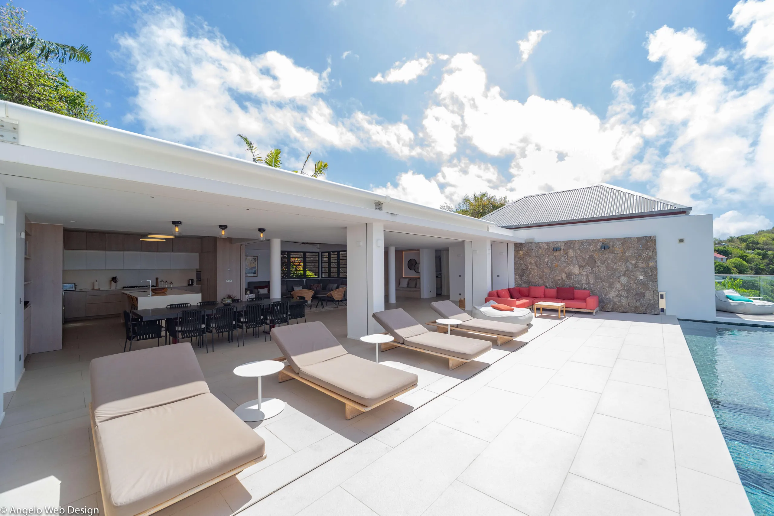 Lavish Caribbean Villa: Mesmerizing Views, Infinity Pool, and Sunset Magic — photograph 7