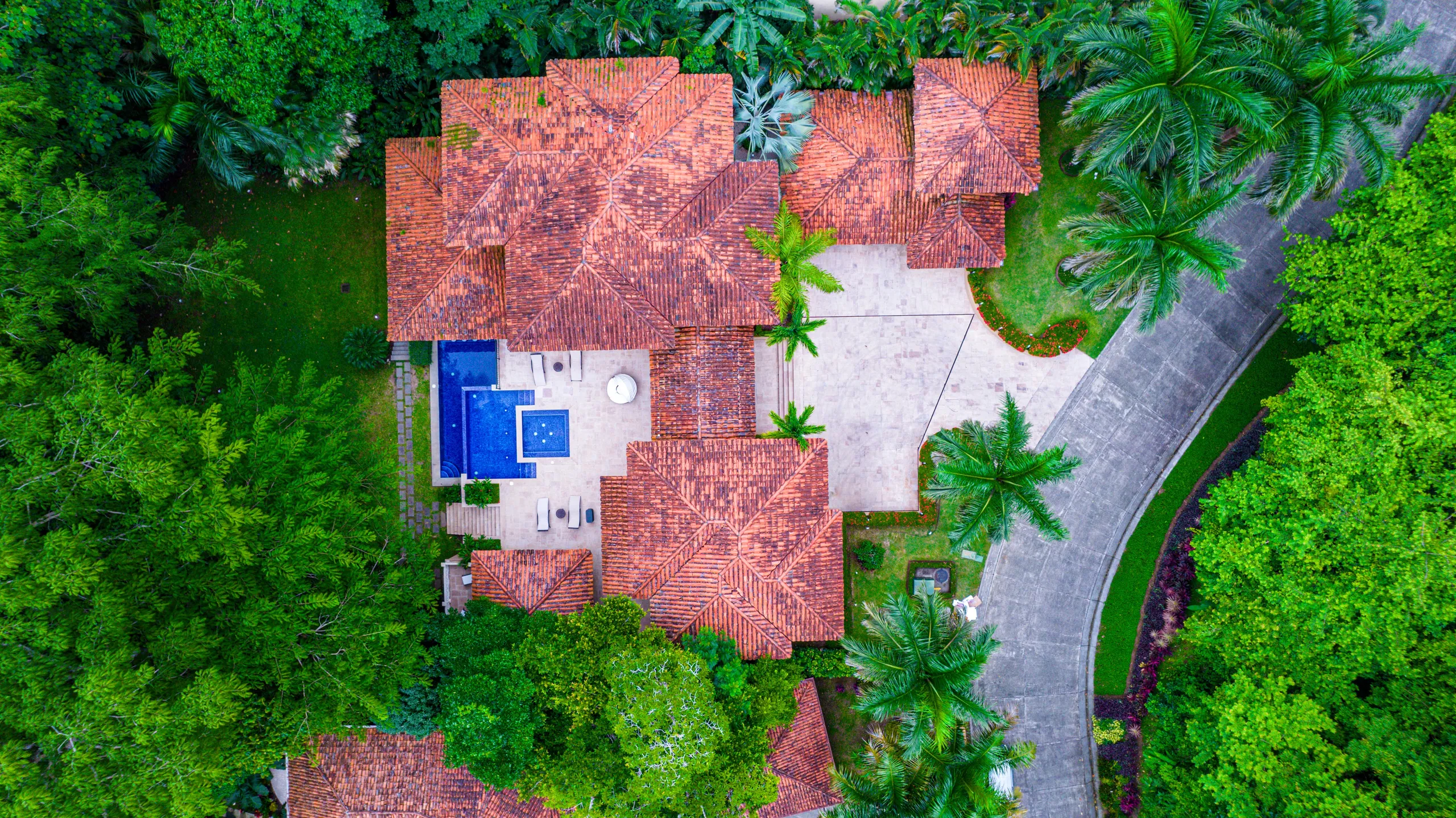 Stunning Los Sueños Villa with Garden Jacuzzi, Wet Bar & Golf Course View — photograph 5