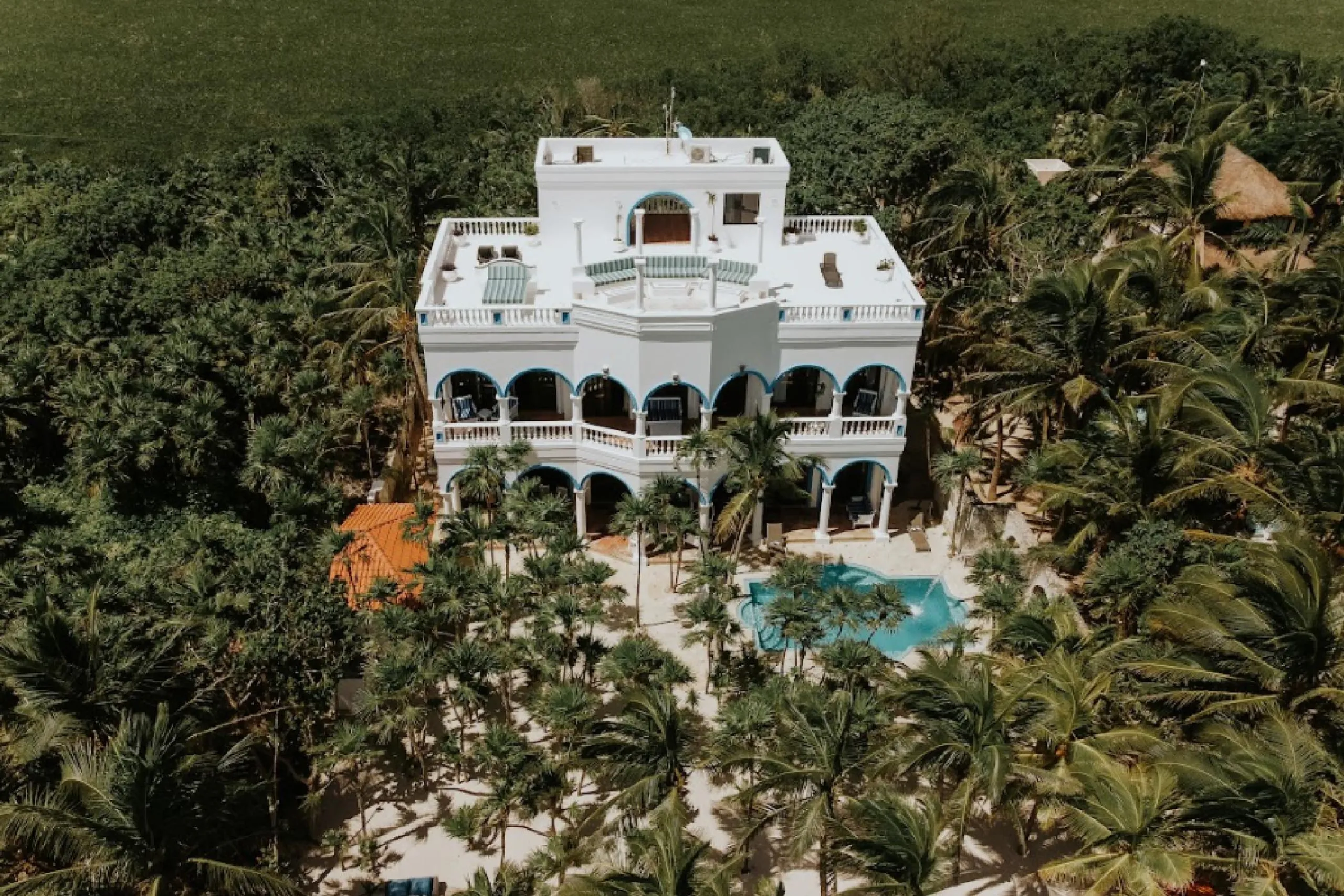 Experience Deluxe Relaxation with Prestigious Villa Located on Soliman Bay — photograph 3