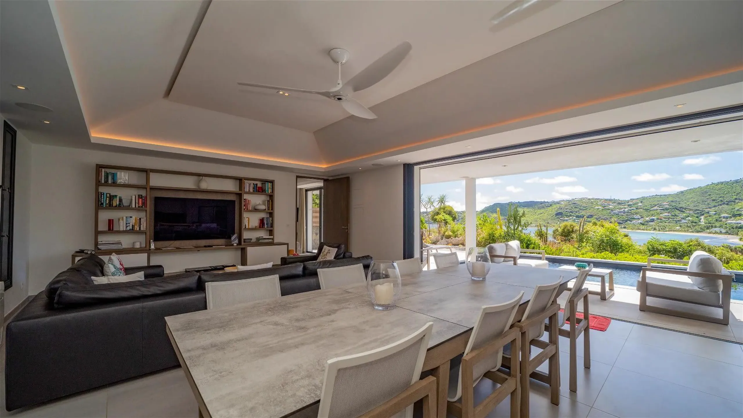 Cozy Oceanview Villa with Pool — photograph 6