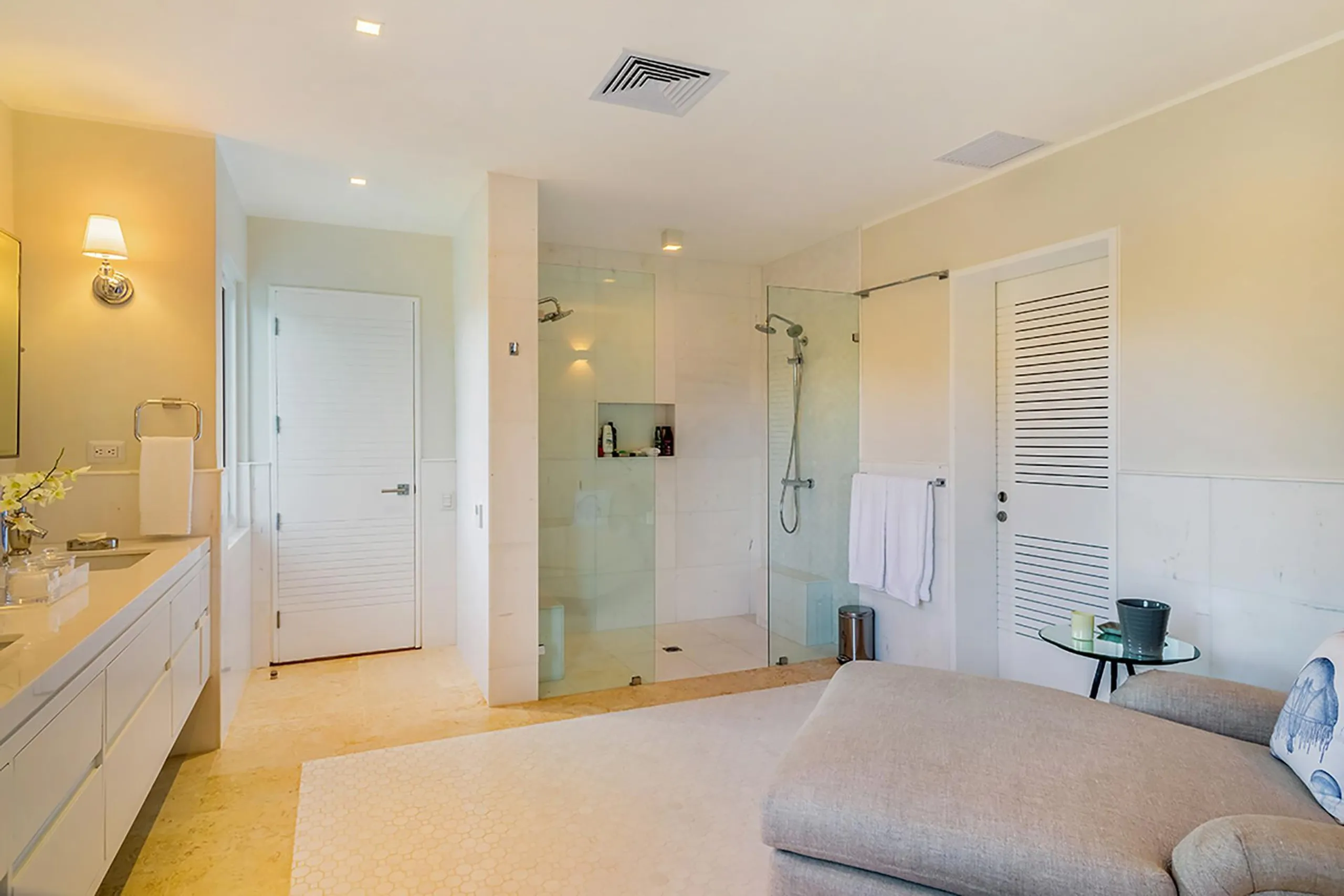 Prestige 7BR Oasis with Private Pool and Golf Views — photograph 10