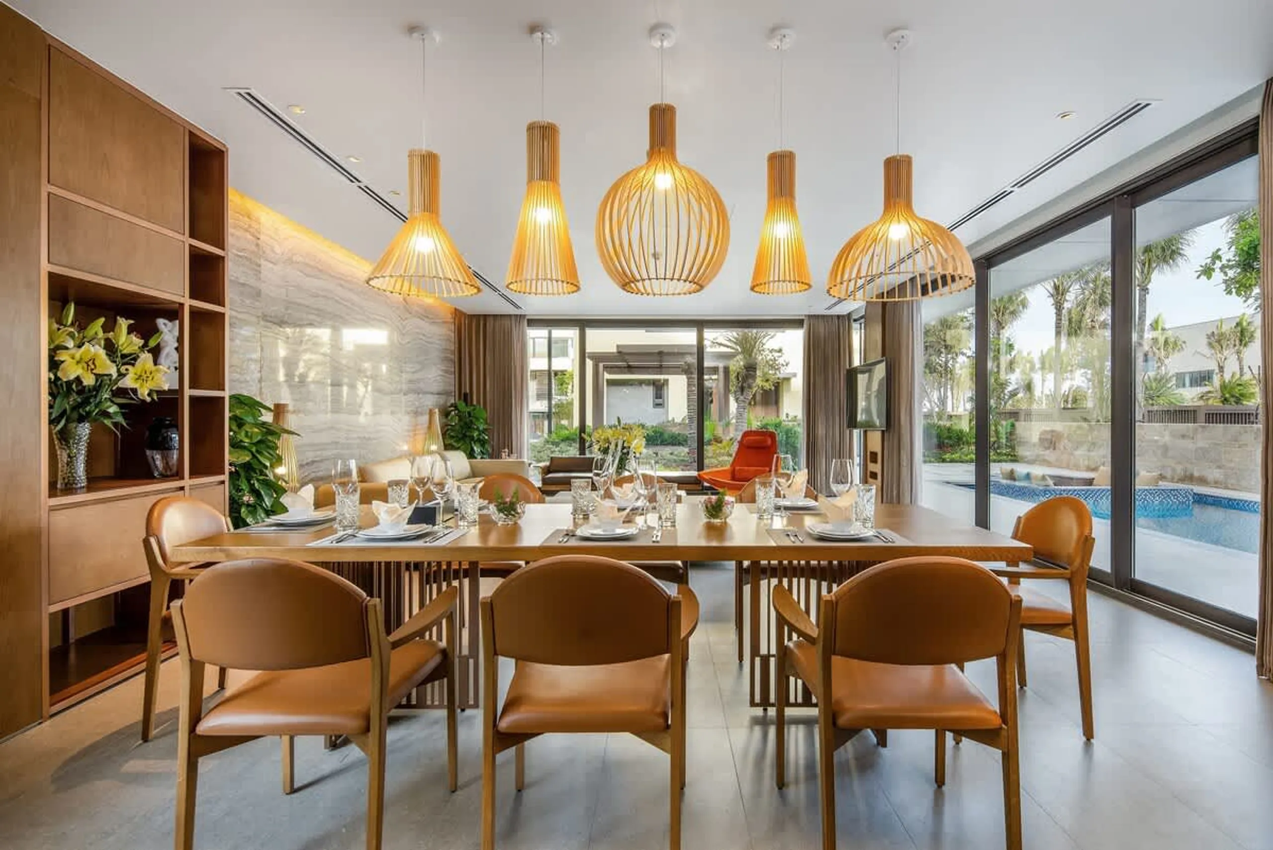 Exquisite 5BR with Private Pool and Bespoke Concierge — photograph 2