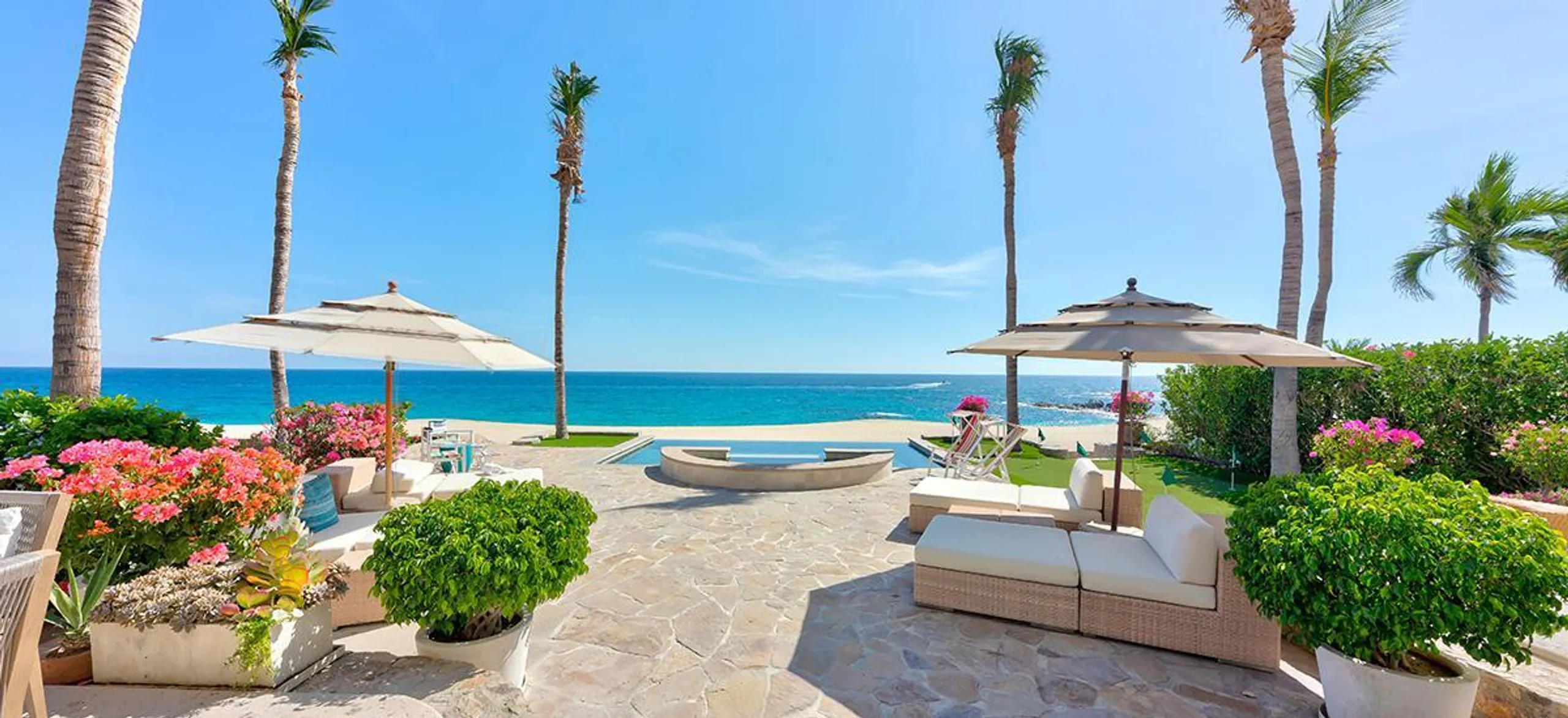Contemporary Beachfront Villas Del Mar Luxe Retreat with Infinity Pool and Ocean Views, Villas Del Mar