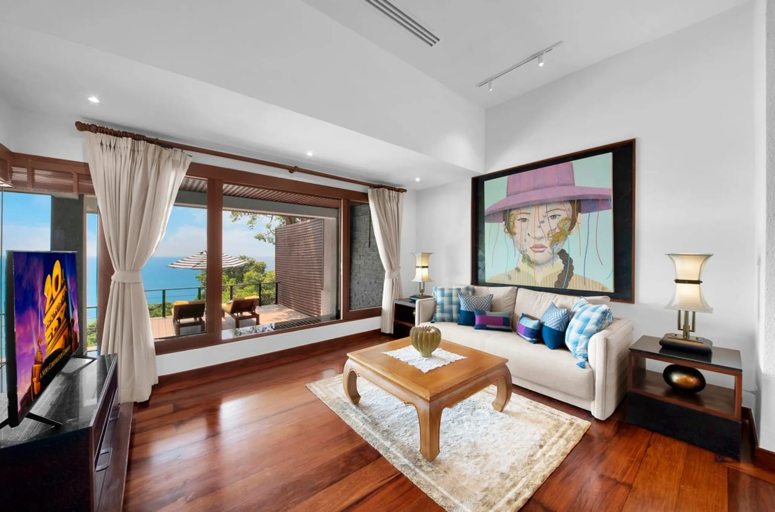 Serene Seaview Villa with Infinity Pool — photograph 9