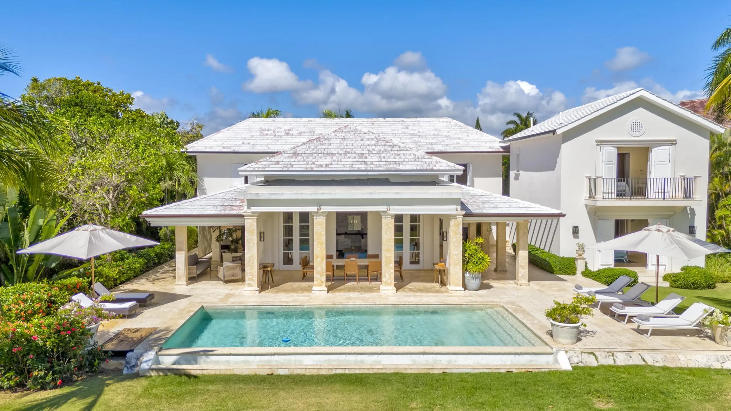 Lavishly Appointed Villa with Private Pool and Golf Course View, Punta Cana