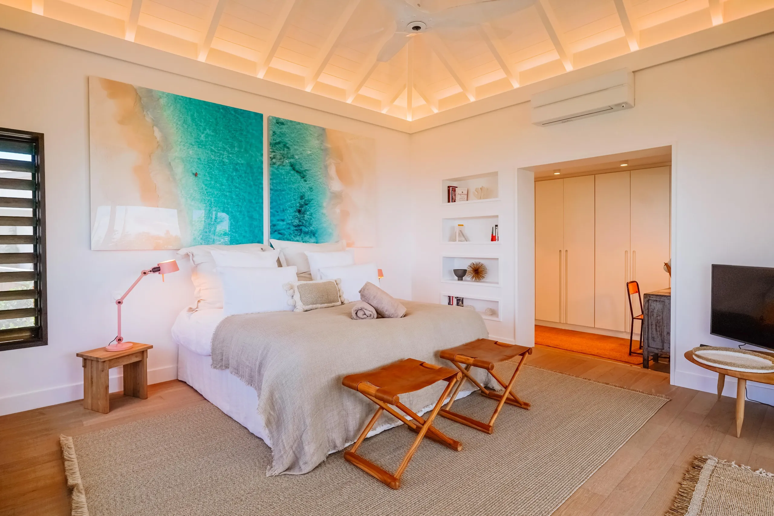 Majestic Paradise Villa with Private Pool and Ocean Views — photograph 7
